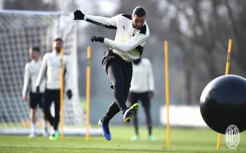 开云体育入口-罗马球员积极备战,科洛斯老将全力以赴