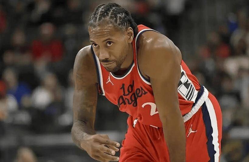 开云体育官网-猛龙突破困境反扑老鹰取得胜利