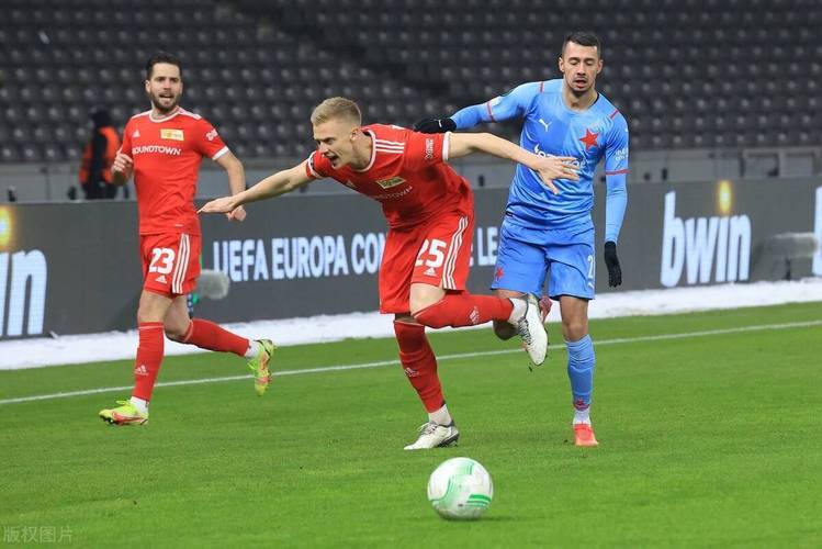 沃尔夫斯堡客场获胜，稳居积分榜前列的简单介绍