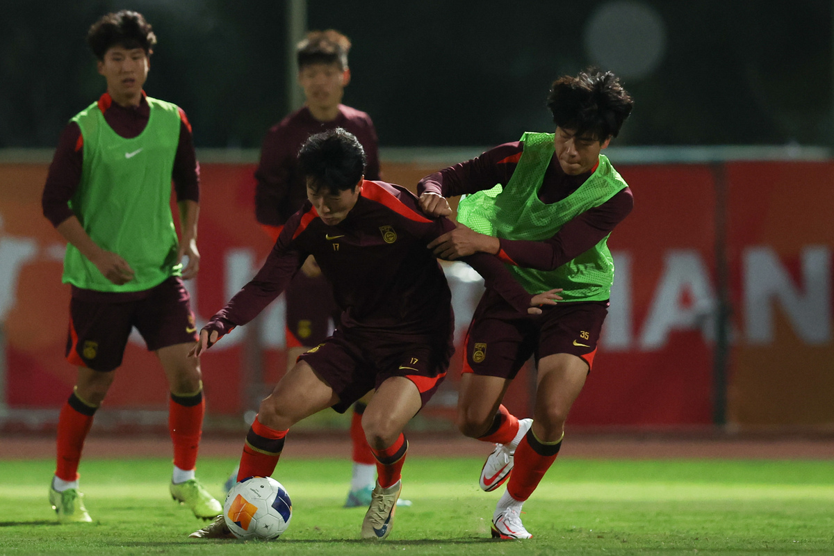 国内球队在亚冠赛场上的全力拼搏 国内球队在亚冠赛场上的全力拼搏