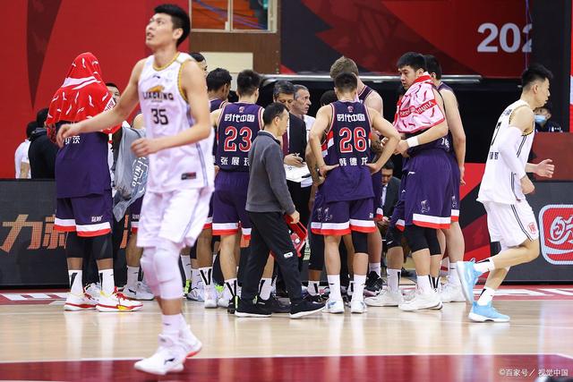 开云体育入口-比赛过程精彩纷呈,CBA联赛气氛热烈
