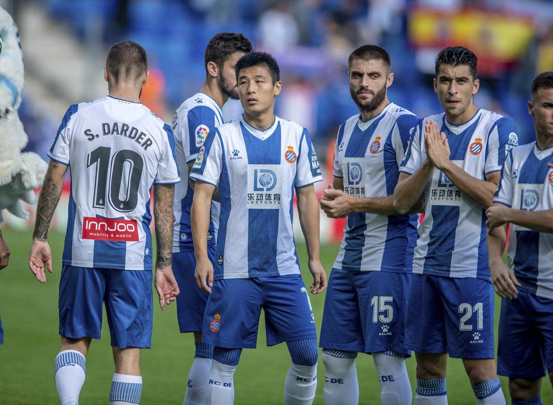 塞维利亚中场控制力强,击败对手 塞维利亚中场控制力强,击败对手