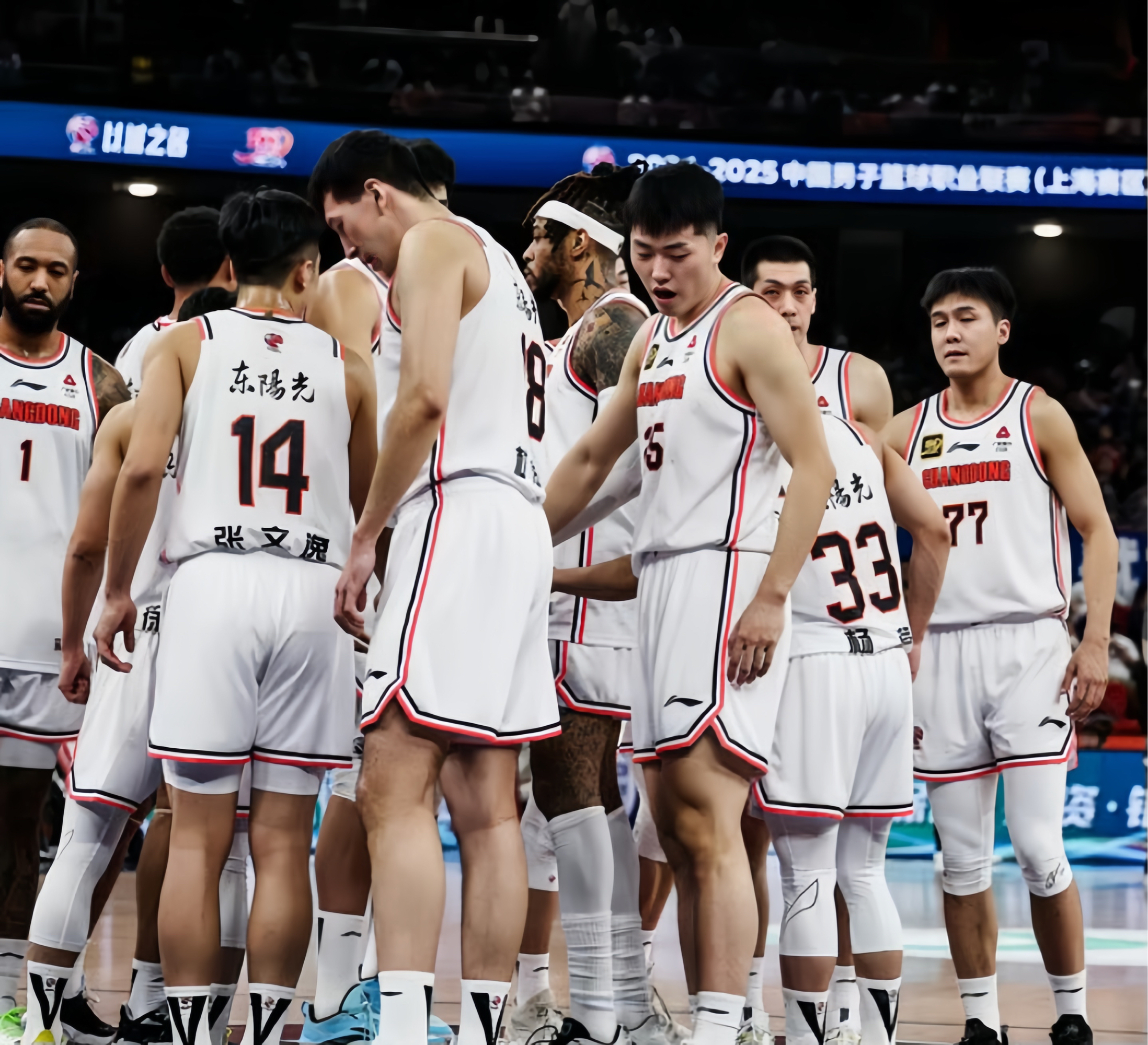 吉林男篮主场作战,屡次发挥火力,轻松战胜对手 吉林男篮主场作战,屡次发挥火力,轻松战胜对手