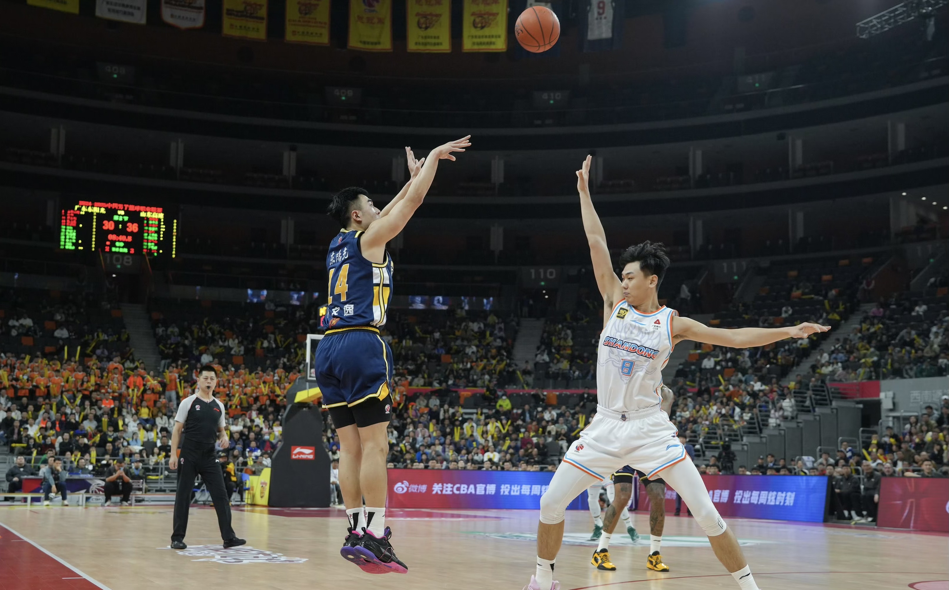 广东男篮外援表现出色,率队夺冠的简单介绍 广东男篮外援表现出色,率队夺冠的简单介绍