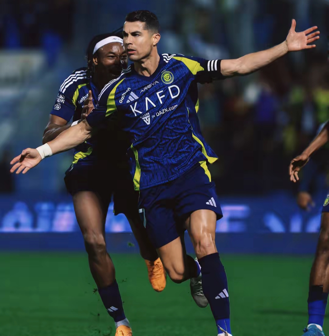 罗纳尔多梅开二度,取得关键封王球队胜利的简单介绍 罗纳尔多梅开二度,取得关键封王球队胜利的简单介绍