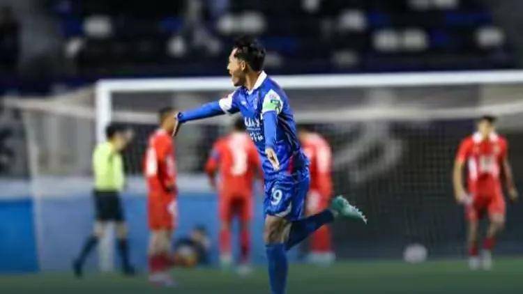 普利茅斯主场大败,保级形势愈发严峻 普利茅斯主场大败,保级形势愈发严峻