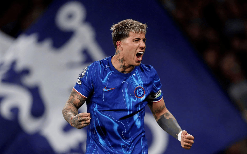 开云体育平台APP-关于切尔西中场状态下滑,战术调整引发热议的信息