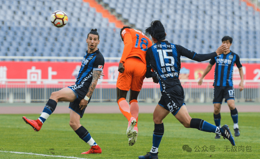 亚冠比赛中冷门频现，球队实力逐渐公平