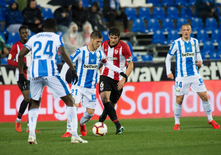 开云体育下载-巴拉多利德逼平对手,保级形势未获改善的简单介绍