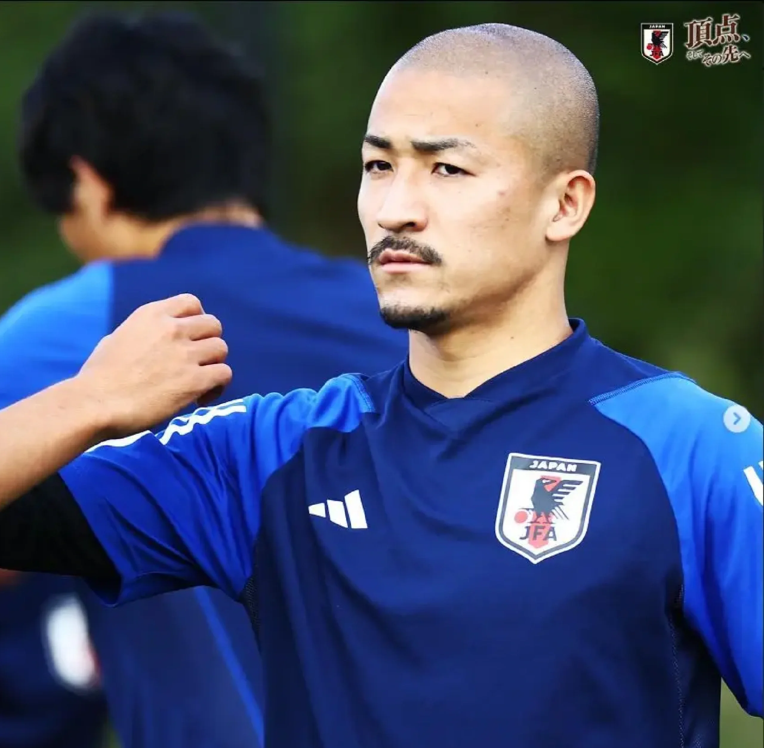 亚洲足坛崭露头角的新一代球员