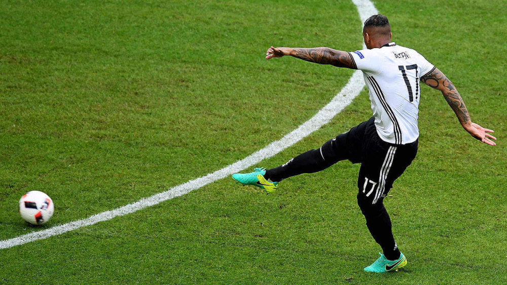 德国小将普林茨莱登出战,获得表现机会 德国小将普林茨莱登出战,获得表现机会