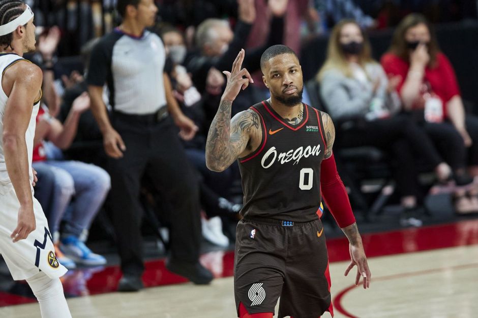 开拓者全队努力备战,迎接新赛季 开拓者全队努力备战,迎接新赛季