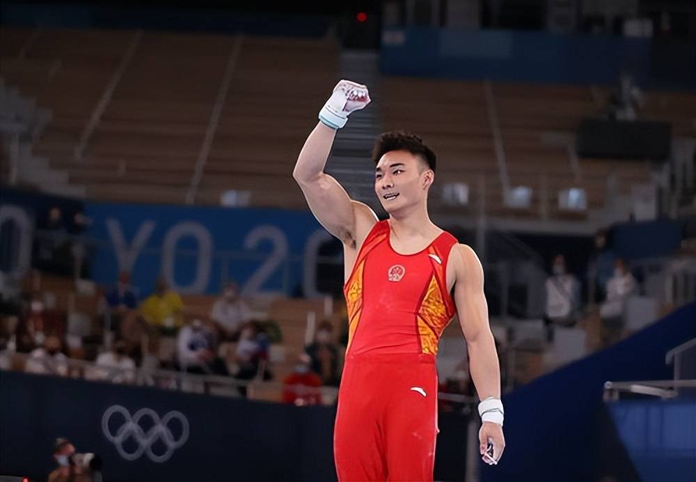 过人技艺，顽强拼搏之态，赢得胜利的掌声