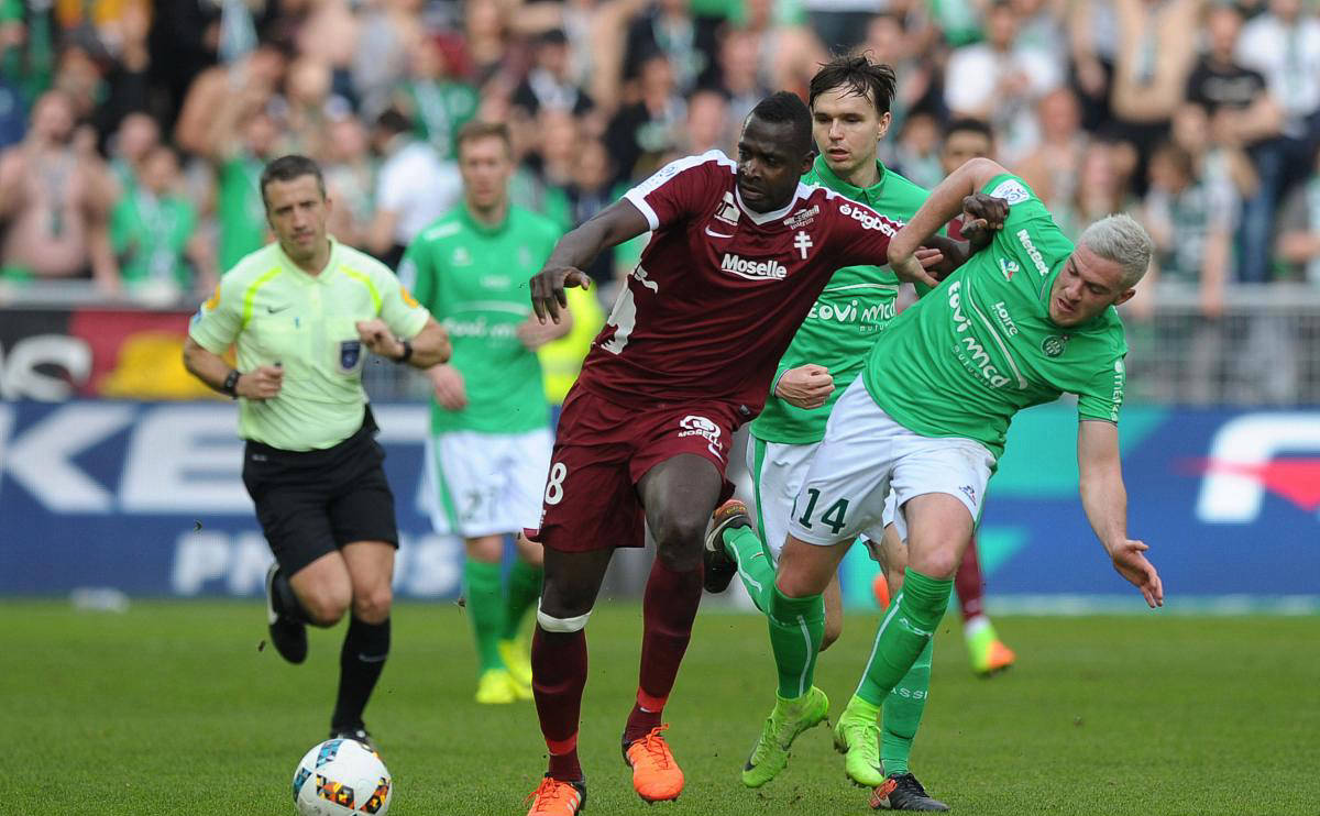 关于捷克队展开疯狂攻势,力争进球得分的信息 关于捷克队展开疯狂攻势,力争进球得分的信息