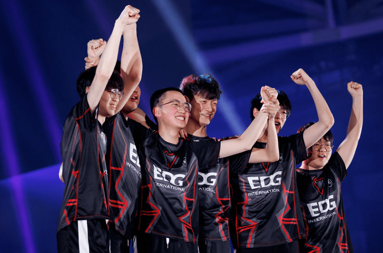 开云体育app-北京战队突破,双线作战告捷