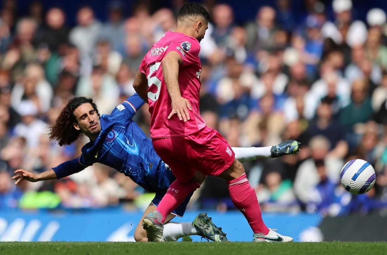 切尔西主场失利,欧冠资格岌岌可危 切尔西主场失利,欧冠资格岌岌可危