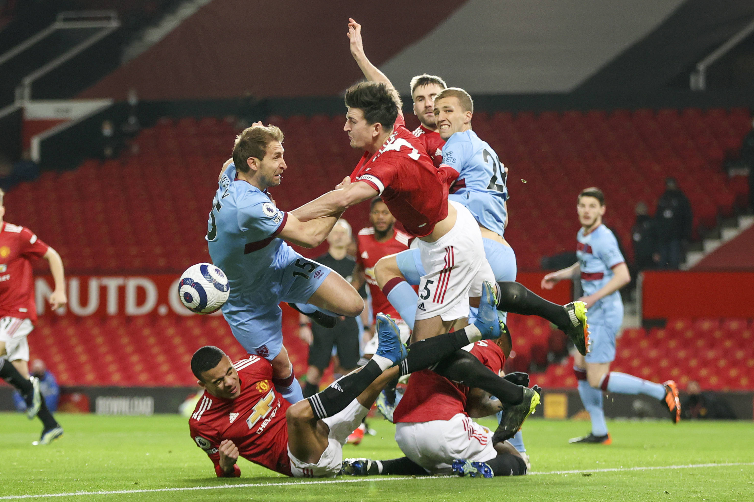 瓦特福德实现客场逆袭,强势击败对手 瓦特福德实现客场逆袭,强势击败对手