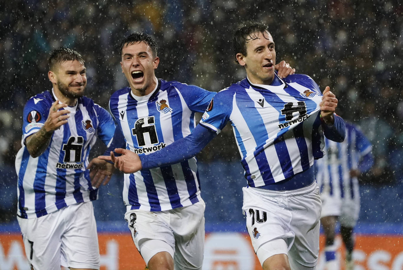 丹麦球队连续获得胜利,表现出色稳坐榜首 丹麦球队连续获得胜利,表现出色稳坐榜首