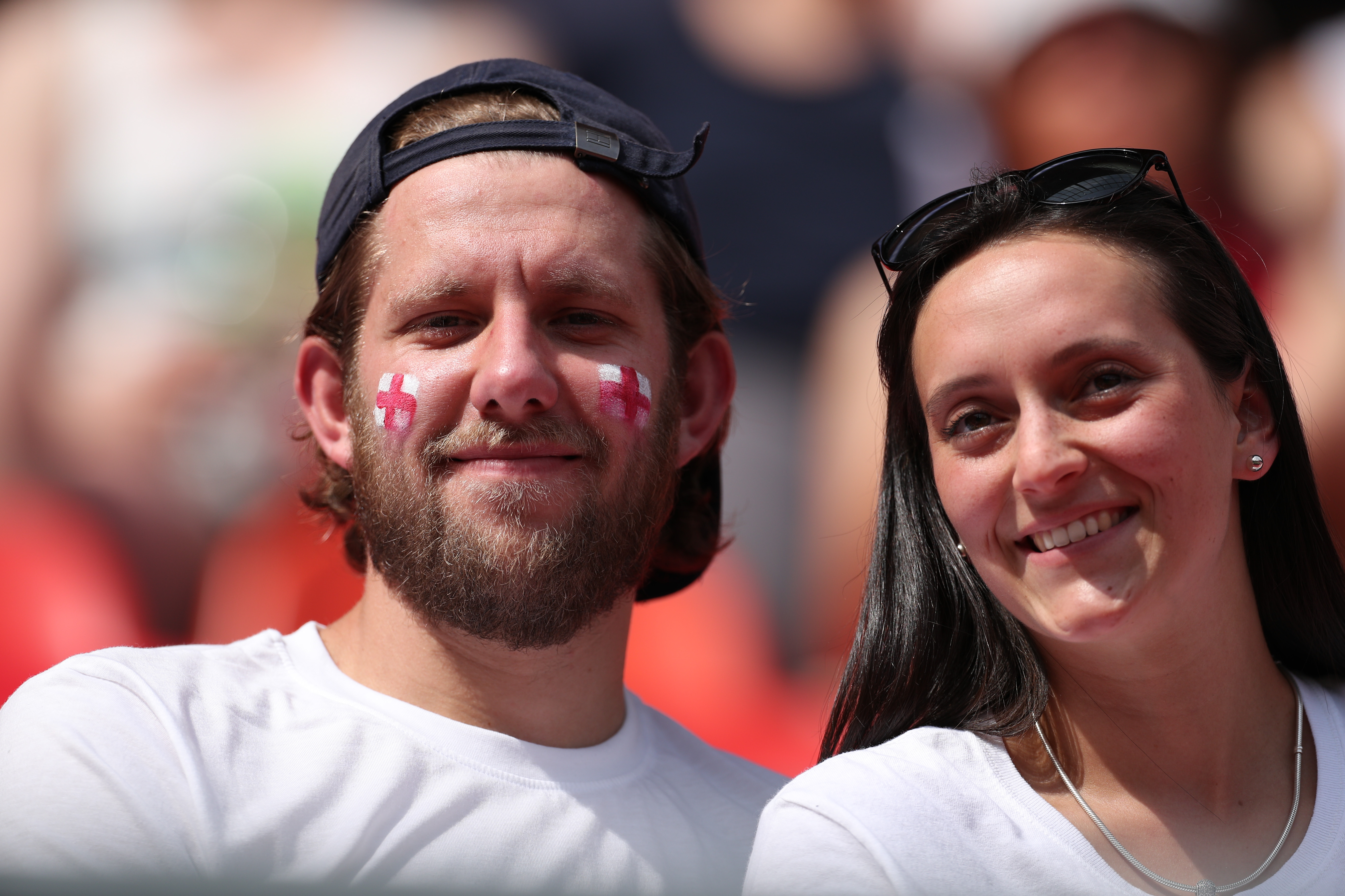 瓦朗谢纳客场力挫对手,稳居上风 瓦朗谢纳客场力挫对手,稳居上风