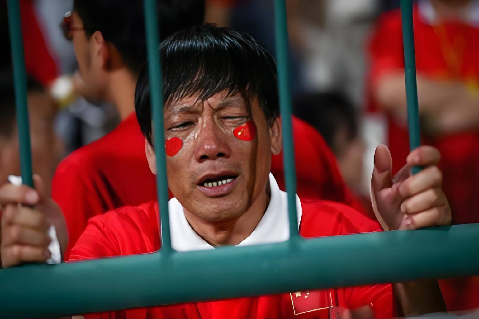 中国女足遭遇连败，球员心态崩溃