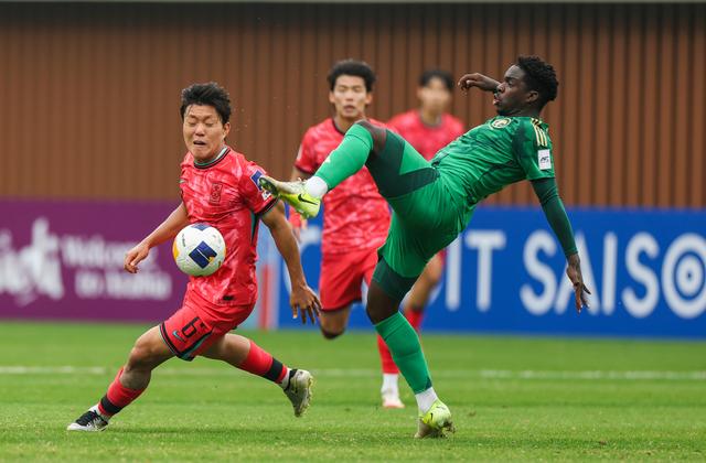 开云体育入口-争锋相对!亚洲杯决赛打响激烈火拼