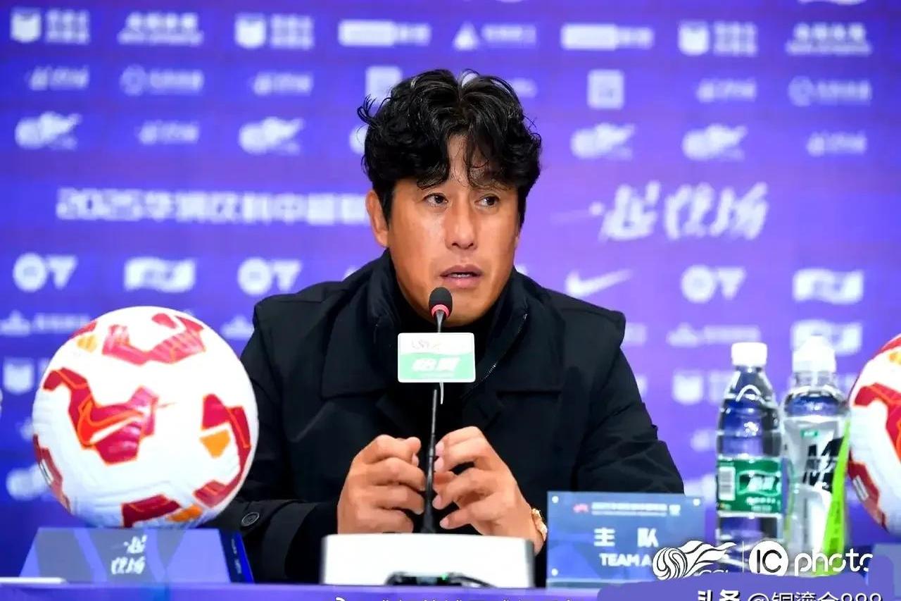 开云体育中国-雄狮内外线轮番爆发,率队轻松赢得比赛