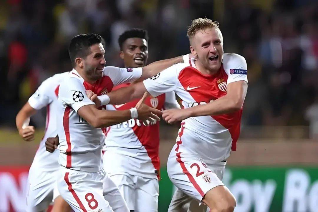 包含摩纳哥俱乐部在法国联赛中排名提升的词条 包含摩纳哥俱乐部在法国联赛中排名提升的词条