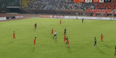 开云体育在线-韩国选手冷静应对,灵活变现夺得冠军称雄