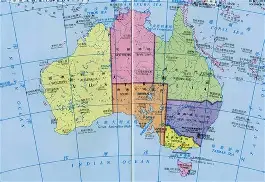 澳大利亚全队力克乌干达，晋级希冀