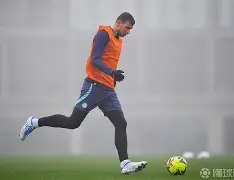 包含领先优势逐渐扩大,球队全员齐心协力备战重要比赛!的词条 包含领先优势逐渐扩大,球队全员齐心协力备战重要比赛!的词条