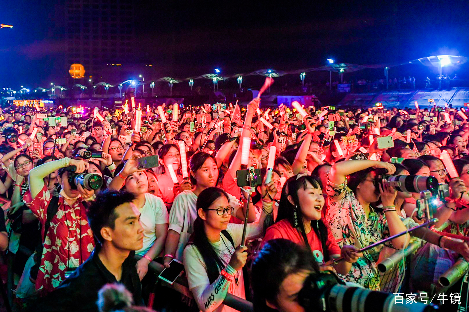 开云体育官方网站-包含KT血洗DFM，Lehends极限生还后反打顶尖较量全球总决赛，让粉丝疯狂欢呼的词条