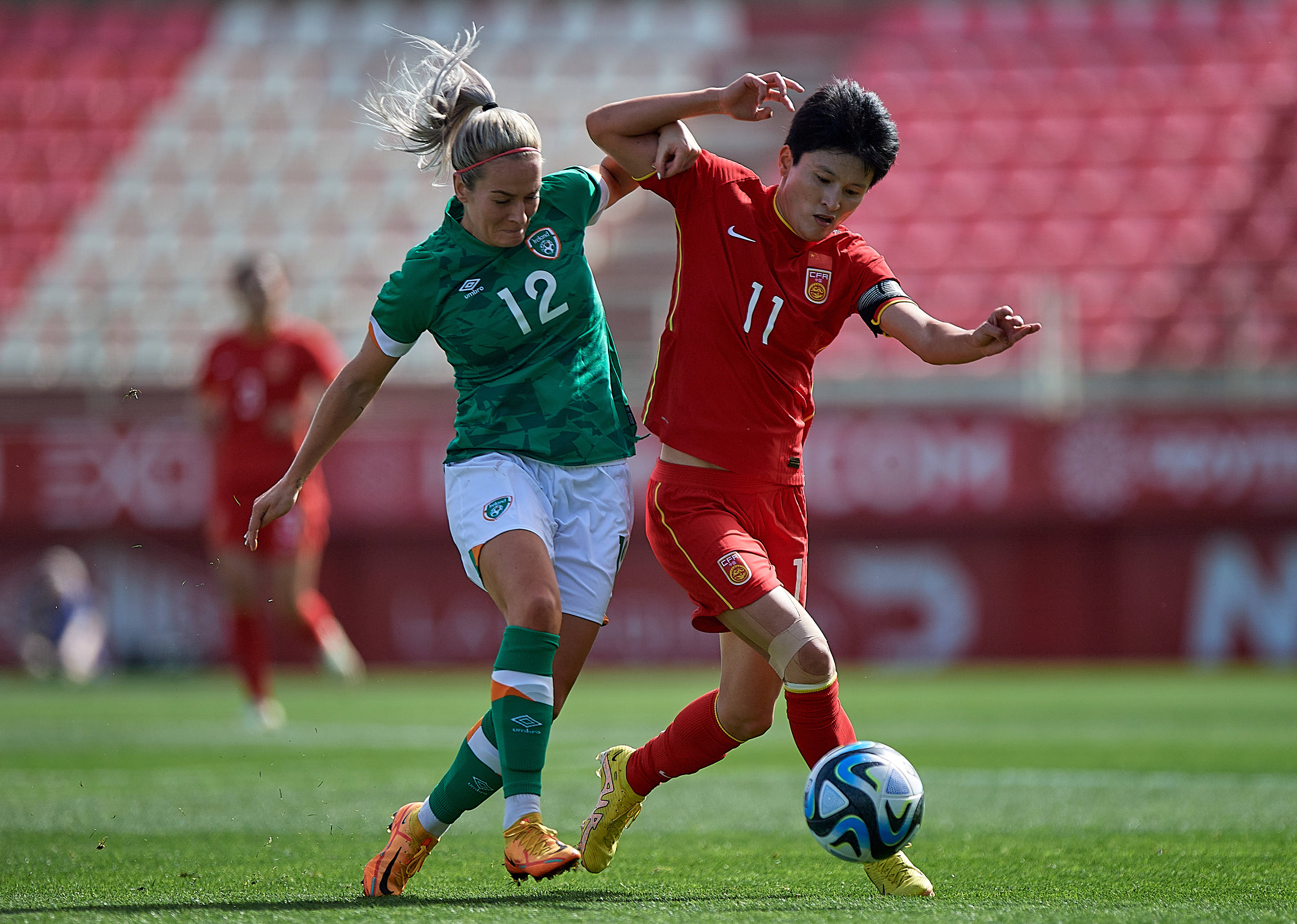 开云体育-波兰女足比赛赢得观众点赞,展现顽强