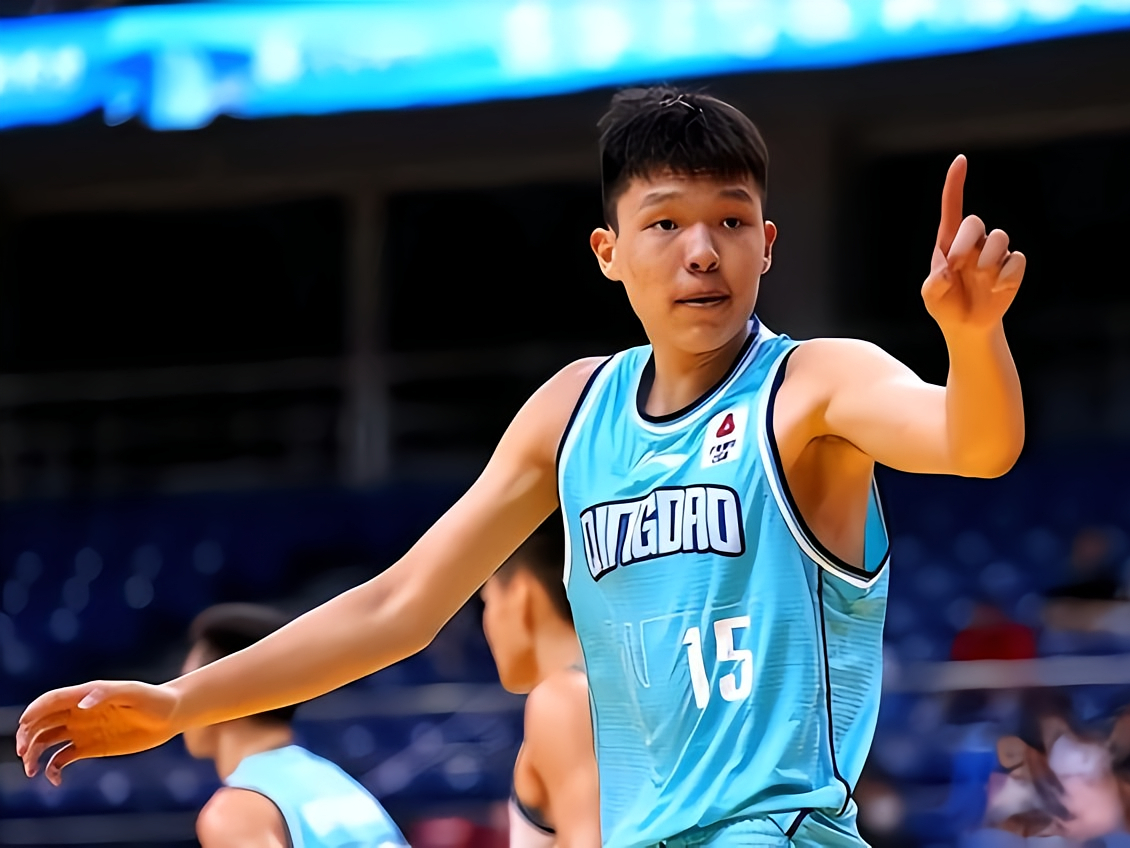 开云体育中国-NBA选秀大会即将开启,青年球员瞄准NBA舞台展翅翱翔