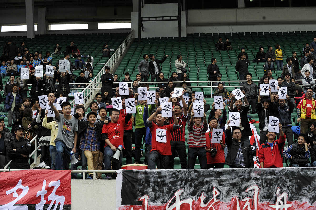 开云体育中国-BRO轻取FPX,ShowMaker单局斩获MVP焦点之战四强赛,引爆全场热议的简单介绍