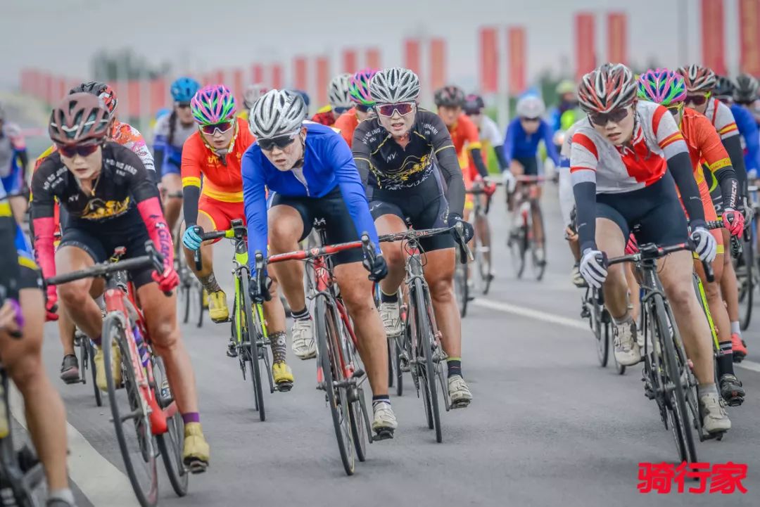 危地马拉自行车选手速度惊人，夺冠成功的简单介绍