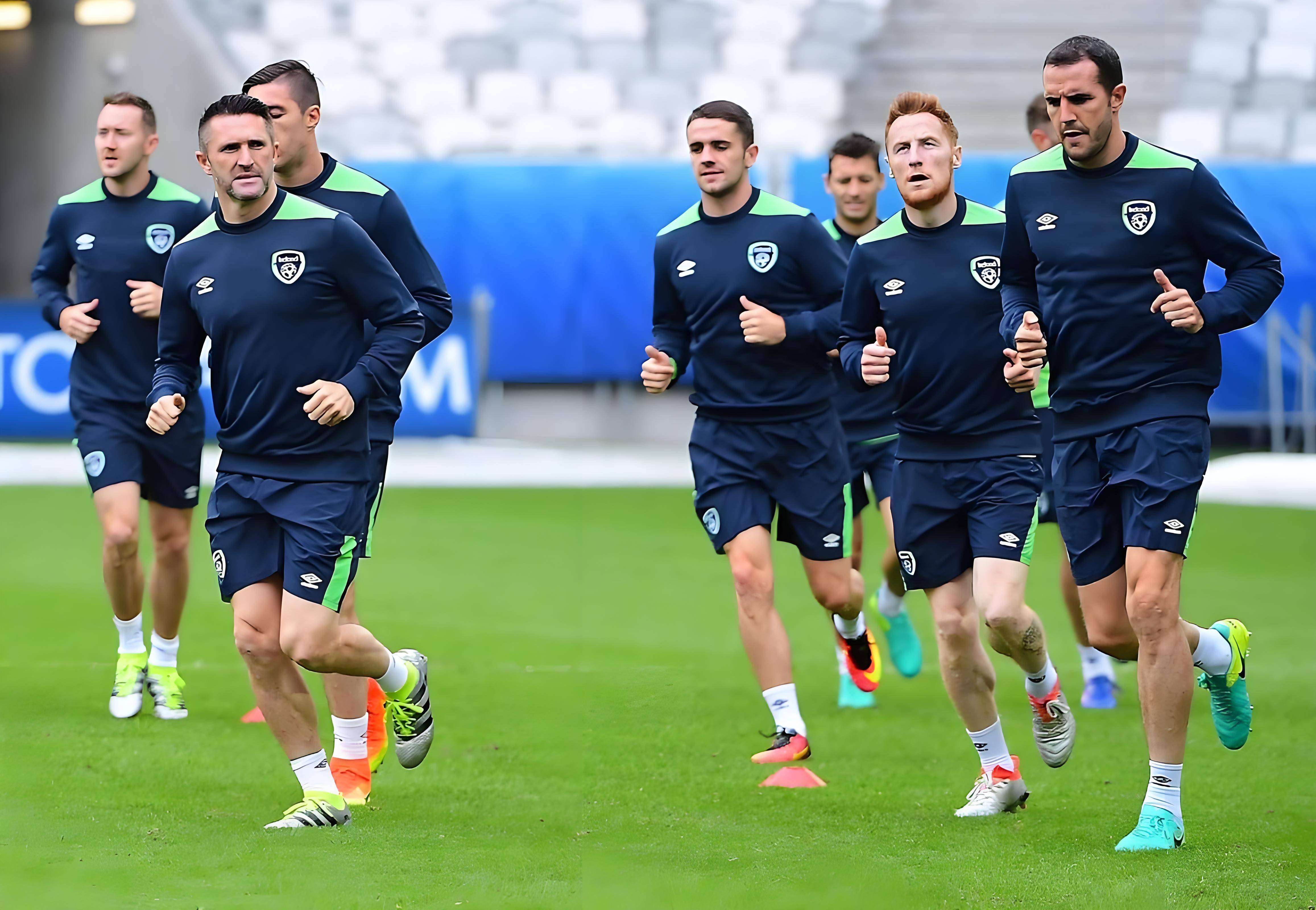 开云体育官网-欧洲国家队之间的激烈对决引人关注