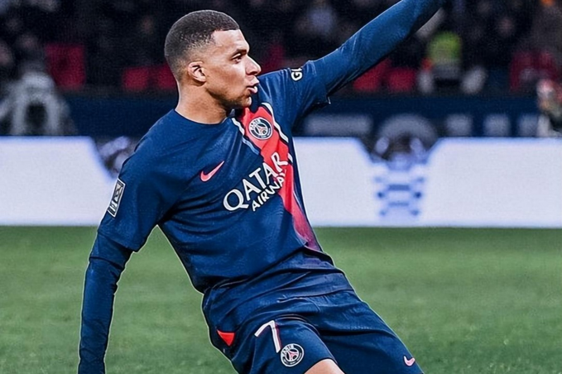 开云体育-巴黎豪取大胜,稳坐晋级之席的简单介绍