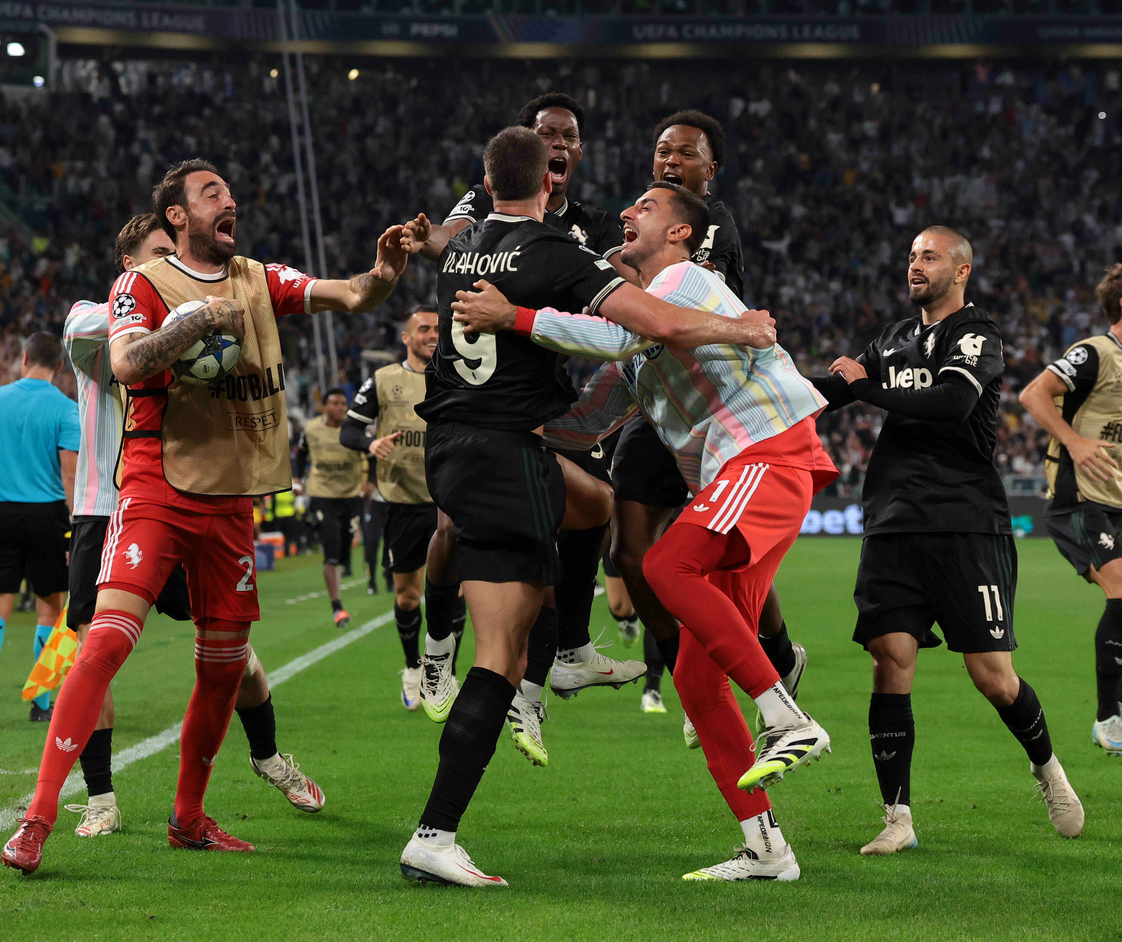 多特蒙德足球队引进一名年轻有为的新星球员 多特蒙德足球队引进一名年轻有为的新星球员