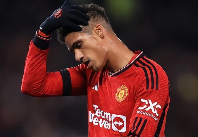 开云体育入口-曼联宣布签约西班牙国脚,引发球迷热议