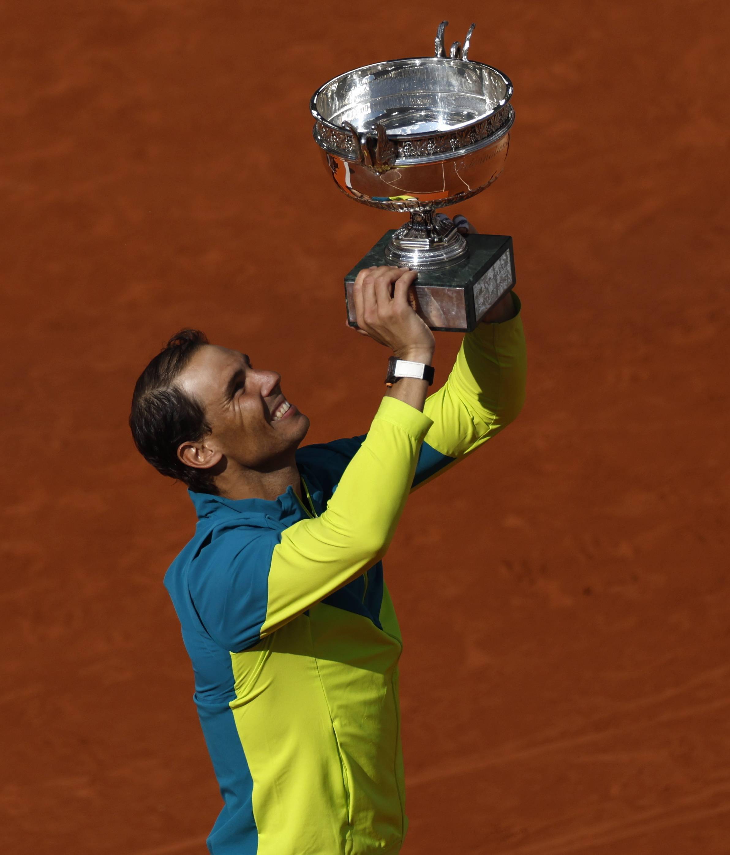 关于法网险胜联合杯,纳达尔状态火热的信息 关于法网险胜联合杯,纳达尔状态火热的信息