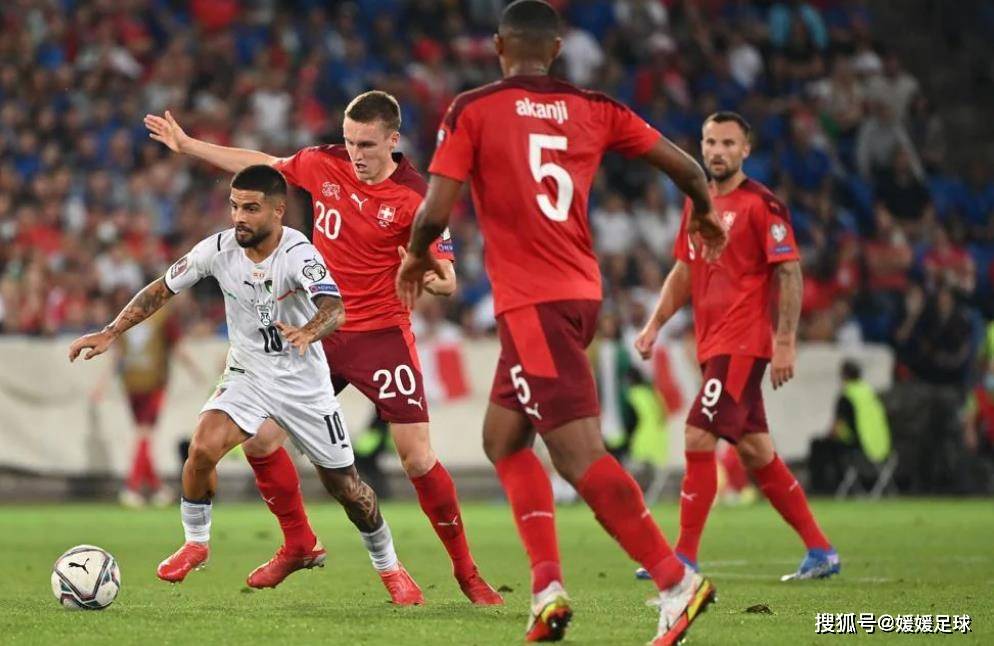 包含乌拉圭鏖战瑞士,拉什福德点燃赛场的词条 包含乌拉圭鏖战瑞士,拉什福德点燃赛场的词条